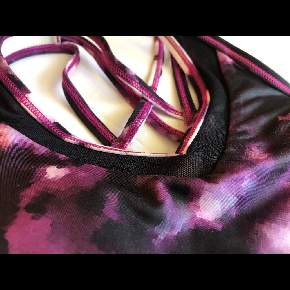 Lululemon Strap It Like It’s Hot Bra Raspberry - Picture 3 of 8
